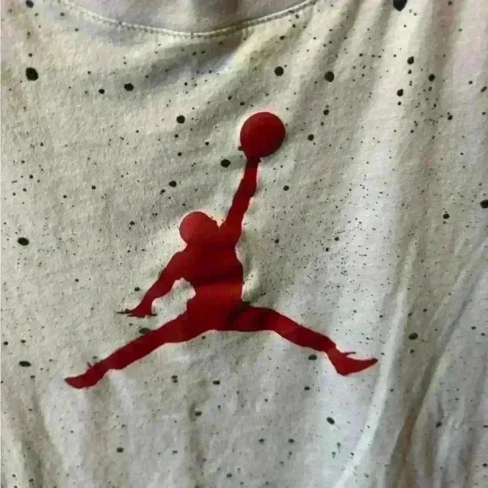 Kids Nike Air Jordan Short Sleeve Tshirt Size Large - Picture 2 of 4